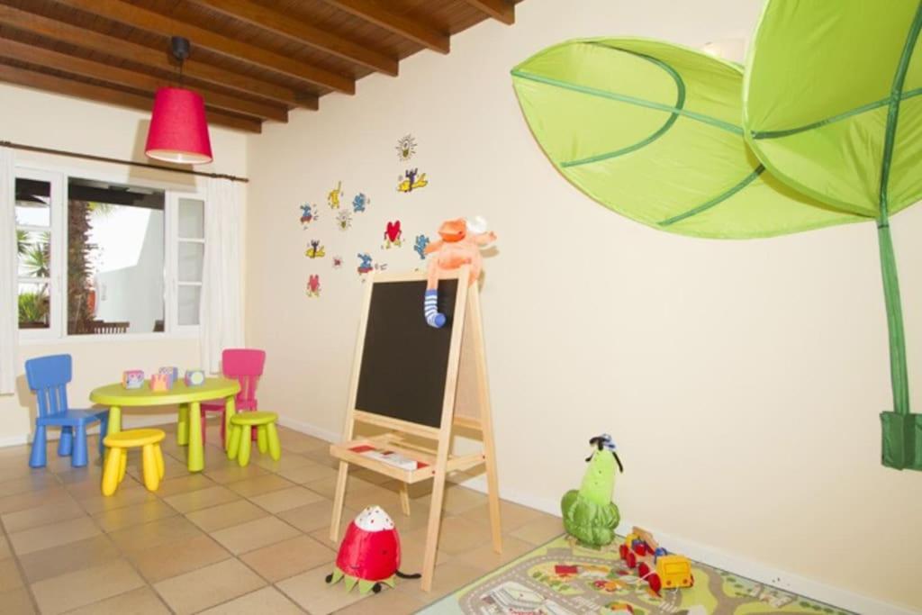 Miguel, 3 Bed With Private Pool Apartman Puerto del Carmen  Kültér fotó